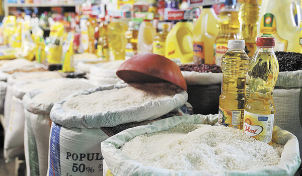 Por qué los nicaragüenses no deben esperar una baja de precio en la comida tras rebaja en tarifa eléctrica de 10.5% en enero