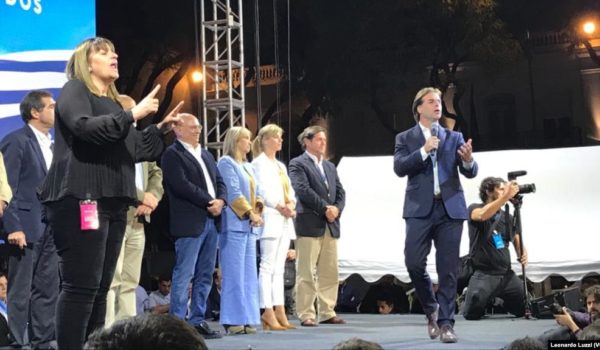 Uruguay: Ajustada ventaja de Lacalle Pou demora resultado definitivo