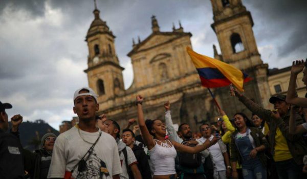 Continúan en Colombia las protestas contra el presidente Duque