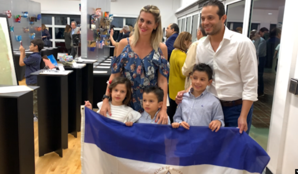 Realizan subasta de arte en Miami por exiliados de Nicaragua