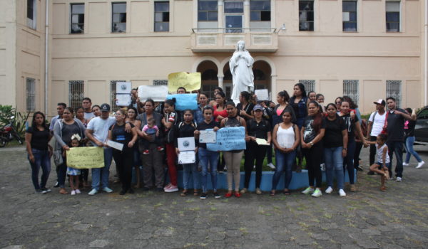 Más de 100 estudiantes de enfermería y laboratoristas de Carazo exigen códigos de salud del Minsa