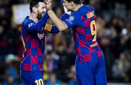 Messi vuelve a ser figura en su partido 700 con el Barcelona