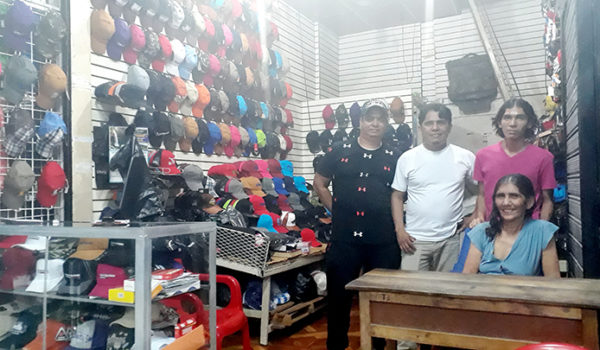 La comerciante del mercado Oriental que mantiene un equipo de futbol de Liga Primera