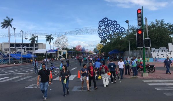 Dictadura gasta recursos en movilizar gente