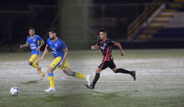 Las figuras del Managua FC reaccionan a tiempo y evitan caos ante un buen Ferretti