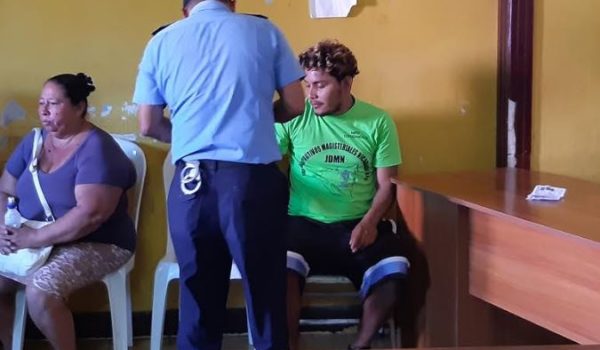 El toro, Diriamba, zapatos