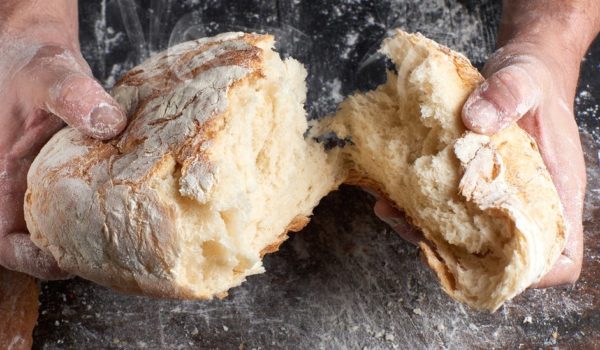 Cómo aprovechar el pan viejo (y no solo haciendo tostadas o pan rallado)