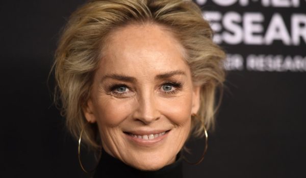 Bumble bloquea a Sharon Stone de la app de citas por creer que su cuenta era falsa