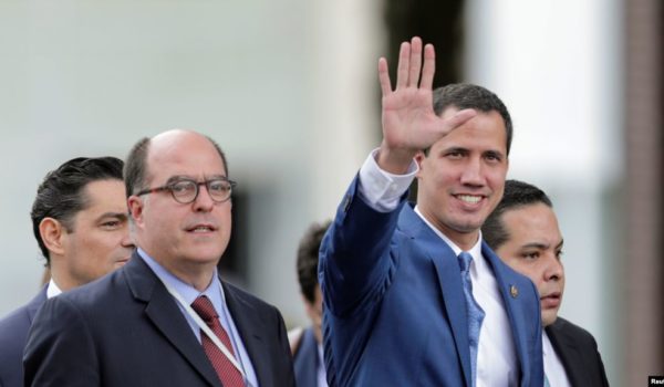 Guaidó llega a Londres, Europa le confía el futuro de Venezuela