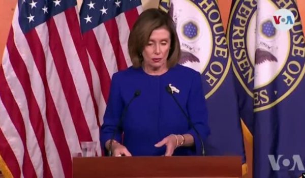 Pelosi enviará al Senado la próxima semana las acusaciones para juicio político a Trump