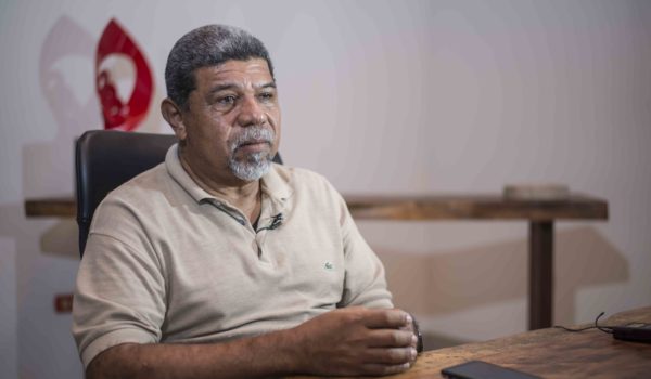 Policía asalta casa del ex preso político desterrado Freddy Navas