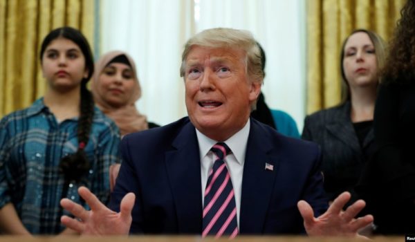 Donald Trump, derecho a rezar,
