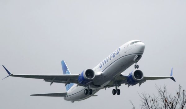 Aerolíneas desvían vuelos sobre Irán e Irak tras advertencia de EE.UU.