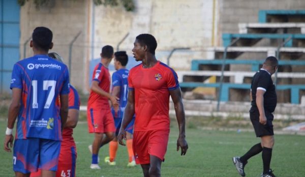 Más de 25 jugadores de Segunda División refuerzan clubes de Liga Primera. Estas son las razones