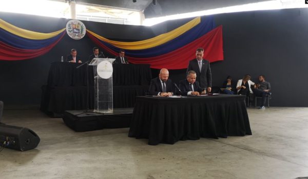 Juan Guaidó, Venezuela