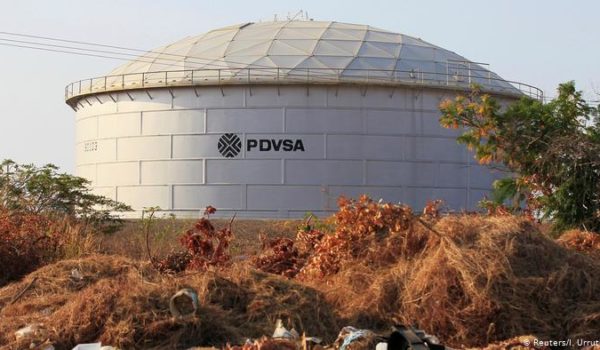 Maduro decreta «emergencia energética» en sector petrolero de Venezuela