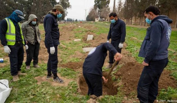 Siria: hallada fosa común con 70 cadáveres