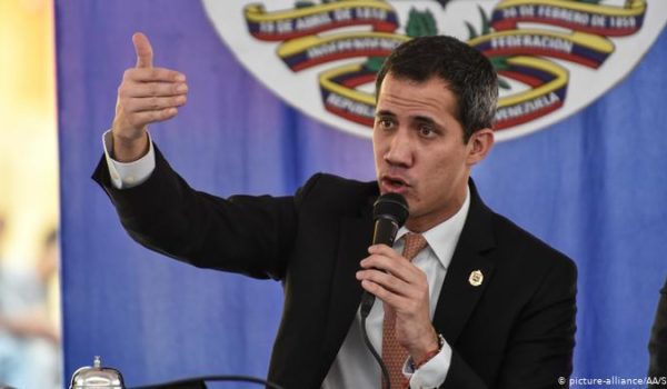 Fiscalía chavista abre investigación en contra de Juan Guaidó y Cliver Alcalá