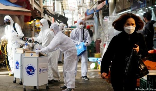 Corea del Sur supera los 2.000 contagios de COVID-19