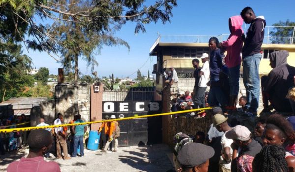 Mueren 13 niños al incendiarse orfanato en Haití