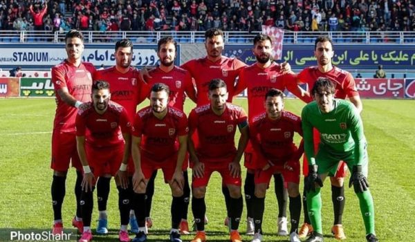 El juvenil mejor valorado en 2012 busca ahora en África la estabilidad futbolística que no logró en Europa y Asia