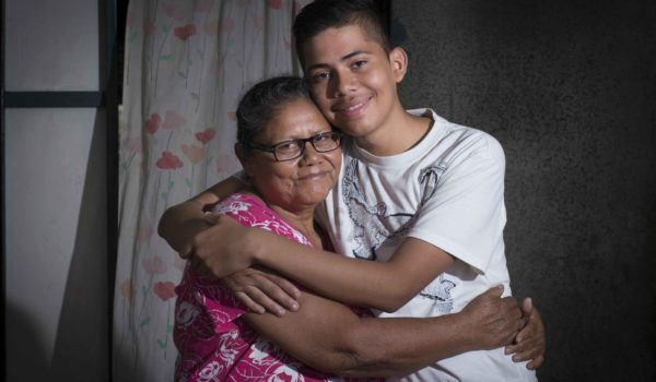 La abuela que domó al mar para salvar a su nieto de morir ahogado