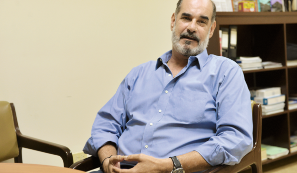 Michael Healy: «La salida de la crisis pasa por elecciones libres»