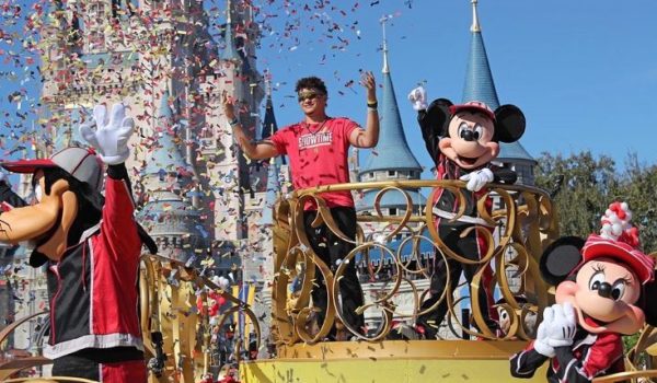 ¿Qué hay detrás de la tradicional visita a Disney World del MVP del Super Bowl?