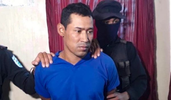 Hijo admite que mató a su mamá porque ella no le tenía listo el desayuno, debido a que hacía falta «echarle sal a los frijoles»
