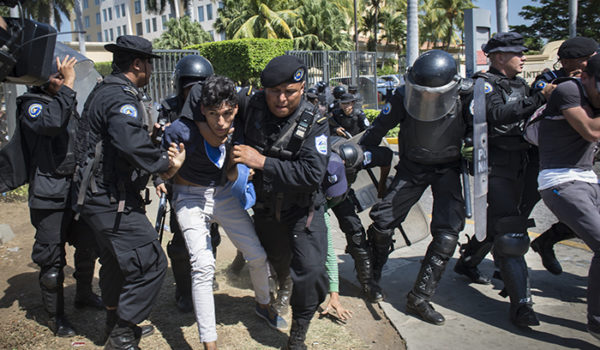 Nicaragüenses