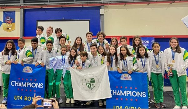 El Colegio Americano domina dos categorías en el Torneo AASCA de Natación