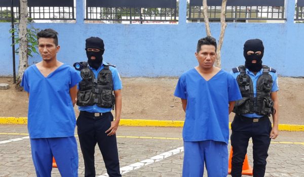 Capturan a dos sujetos por crimen ocurrido en el barrio San Sebastián
