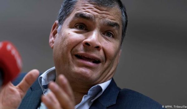 Rafael Correa, Ecuador