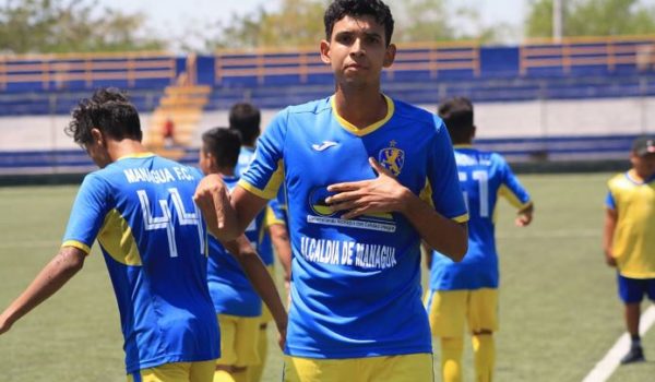 El goleador de la Juvenil Especial acaricia el sueño de convertirse en futbolista profesional
