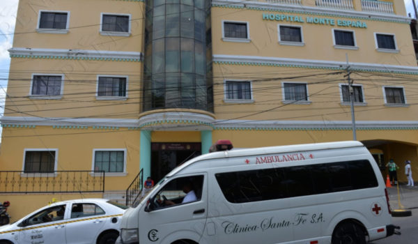 Covid-19, renuncias de médicos, hospitales, coronavirus