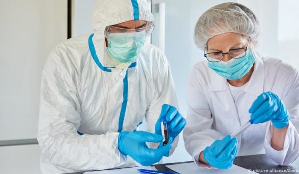 Coronavirus: UE organiza conferencia de donantes para vacuna universal
