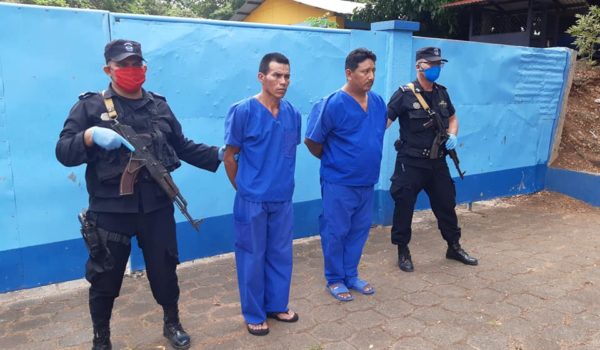 Dos sujetos mataron a pedradas a mujer para robarle su dinero