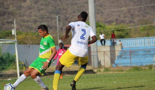 La historia del futbolista que pasó de robar y drogarse a predicar en los buses de Managua