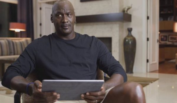 ¿Por qué dos rivales importantes de Michael Jordan y sus esposas no salieron en el documental sobre su vida? Aquí te contamos