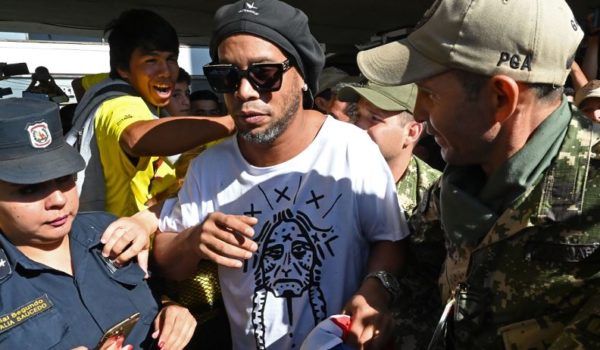 Negocio ilegal de apuestas: La nueva acusación sobre  Ronaldinho en Brasil que se vincula a su arresto en Paraguay