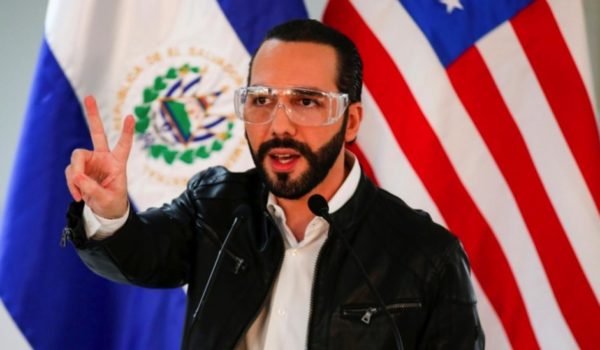 Un año de gobierno de Bukele en El Salvador: el contraste entre el aplastante apoyo que mantiene en el país y las acusaciones de abuso de poder en su contra