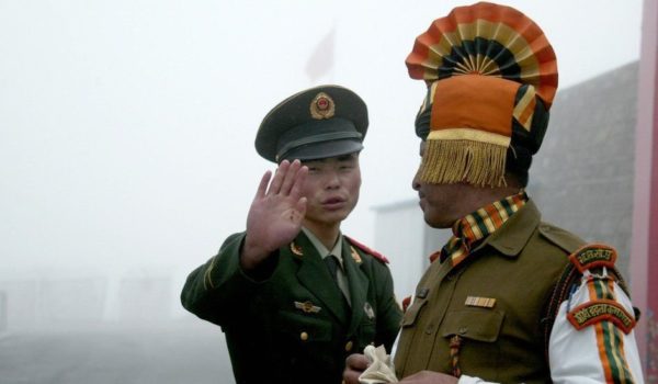 China vs India: por qué regresó la tensión entre los ejércitos de los dos países más poblados del mundo