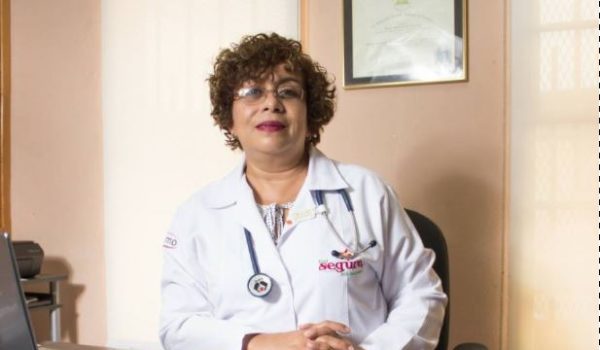 Régimen orteguista despide a ginecóloga de Condega por criticar represión laboral contra médicos