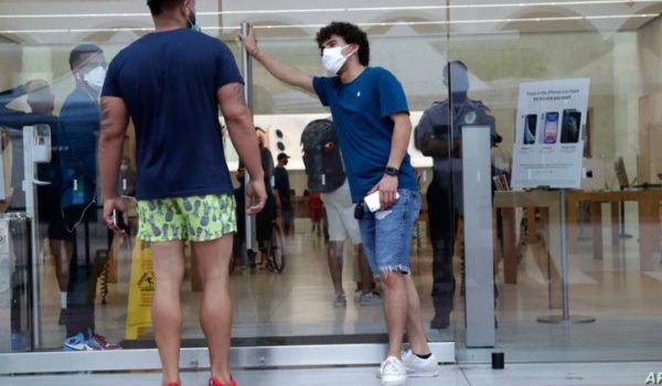 Florida, Arizona y Texas establecieron récords para nuevos casos de COVID-19