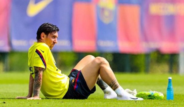 Messi lesionado y enciende las alarmas a pocos días del reinicio de La Liga