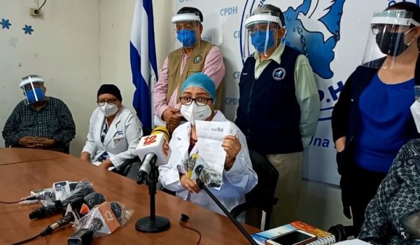 médicos