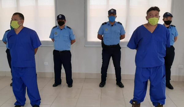 Capturan a dos sujetos por balacera madrugadora en barrio El Recreo, Managua