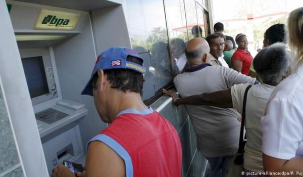 EE. UU. impone sanciones a banco cubano que opera en Londres