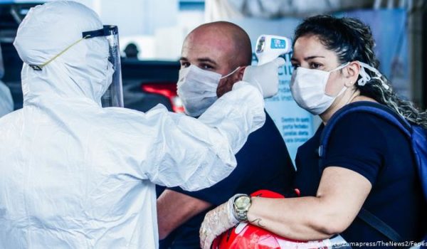 Más de 17 millones de casos de coronavirus en el mundo, con un fallecimiento por minuto en EE. UU.