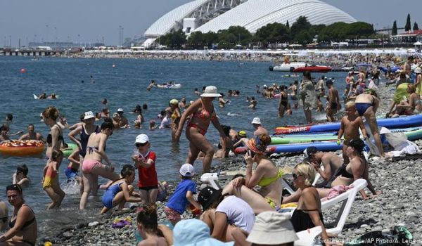 Rusia supera los 11.000 muertos por COVID-19 y acumula más de 713.000 casos